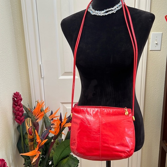 Bruno Magli Handbags - Bruno Magli Crossbody Bag